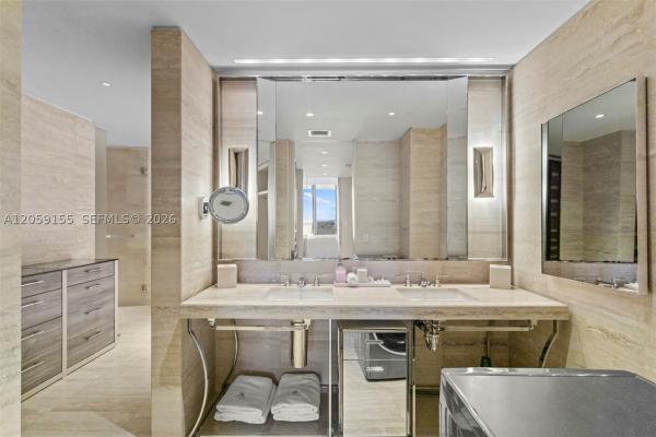 Bal Harbour Center, 9703 Collins Ave #1205, Bal Harbour, Florida 33154, image 2