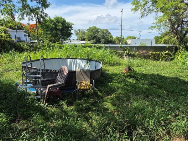 Dixie Highway, 353 NE 58th St, Miami, Florida 33137, image 2