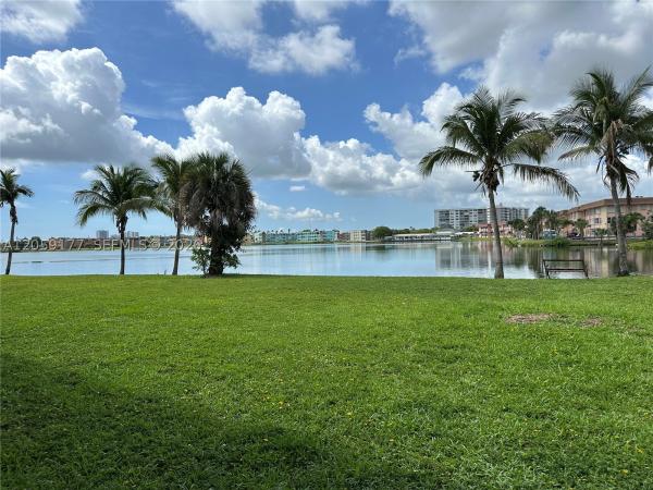 19001 NE 14th Ave #121, Unincorporated Dade County, Florida 33179, image 1