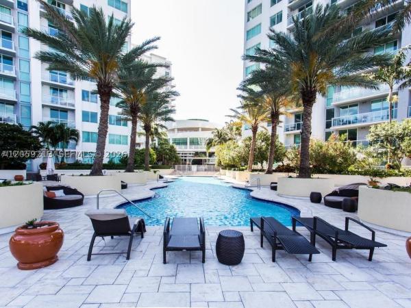 Vizcayne North, 244 Biscayne Blvd #1002, Miami, Florida 33132, image 2