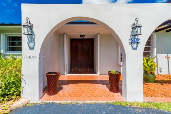West Garden, 232 SW 102nd Ave, Sweetwater, Florida 33174, image 3