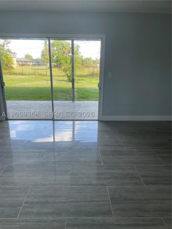 Cape Coral, 737 Sesame Ct, Cape Coral, Florida 33904, image 2