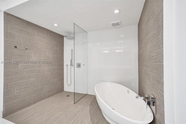 Parque Towers, 330 Sunny Isles Blvd #5-805, Sunny Isles Beach, Florida 33160, image 2