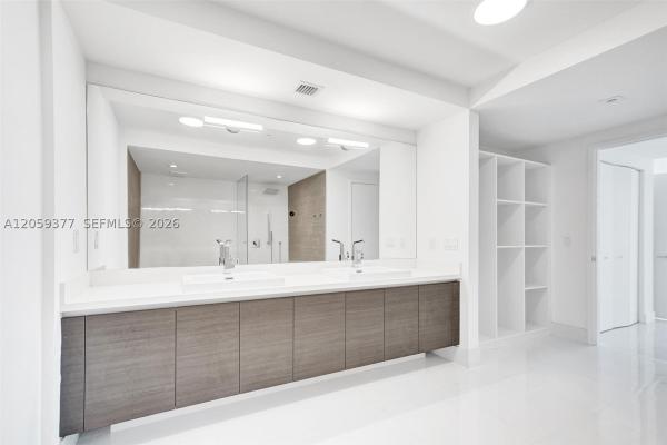 Parque Towers, 330 Sunny Isles Blvd #5-805, Sunny Isles Beach, Florida 33160, image 3