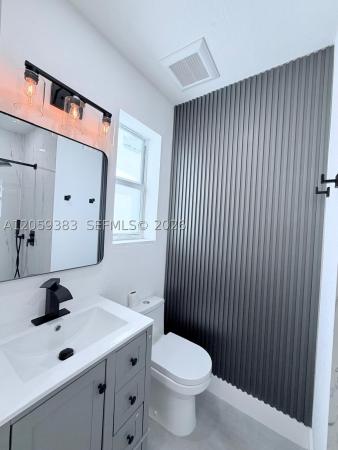 Twin Lakes South, 4130 NW 11th Ave, Oakland Park, Florida 33309, image 2