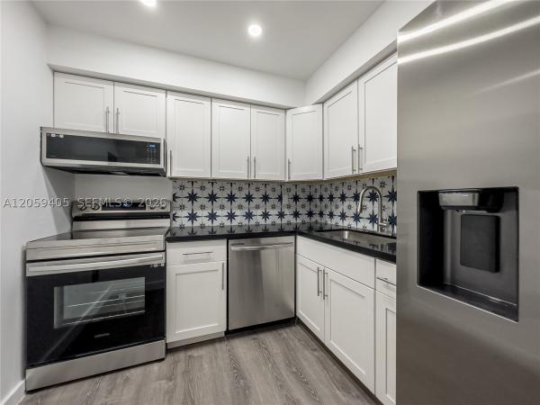 Avila North, 17570 Atlantic Blvd #210, Sunny Isles Beach, Florida 33160, image 2