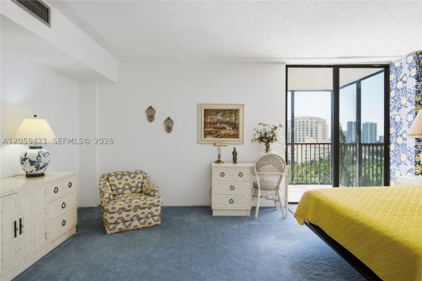 Bonavida, 20100 W Country Club Dr #1206, Aventura, Florida 33180, image 2