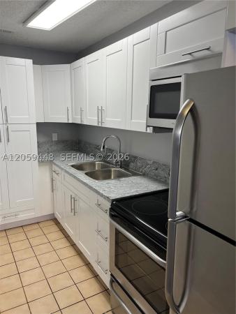 Floridian Villas, 645 W 68th St, Hialeah, Florida 33014, image 1