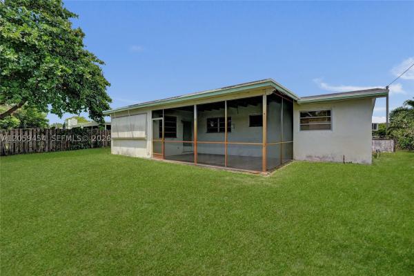 Boulevard Park, 420 SW 71st Way, Pembroke Pines, Florida 33023, image 1