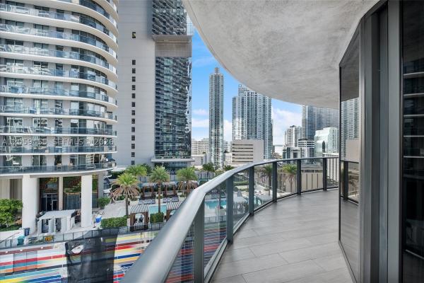 Brickell Heights East, 45 SW 9th St #1401, Miami, Florida 33130, image 2