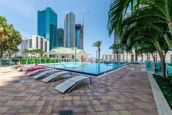 Brickell On The River South Tower, 41 SE 5th St #1914, Miami, Florida 33131, image 3