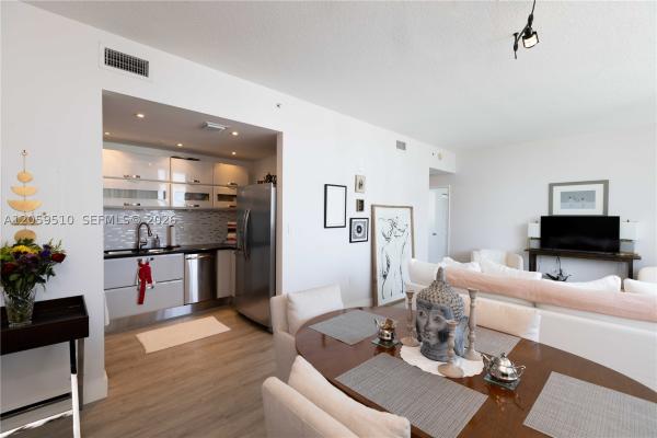 Regatta At Indian Creek, 6580 Indian Creek Dr #510, Miami Beach, Florida 33141, image 3