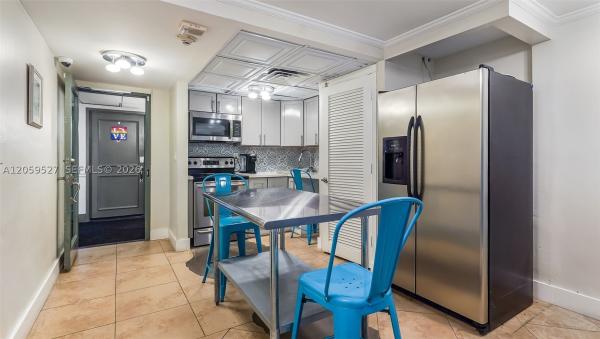 Lauderdale Tower, 2900 NE 30th St #F-7, Fort Lauderdale, Florida 33306, image 1