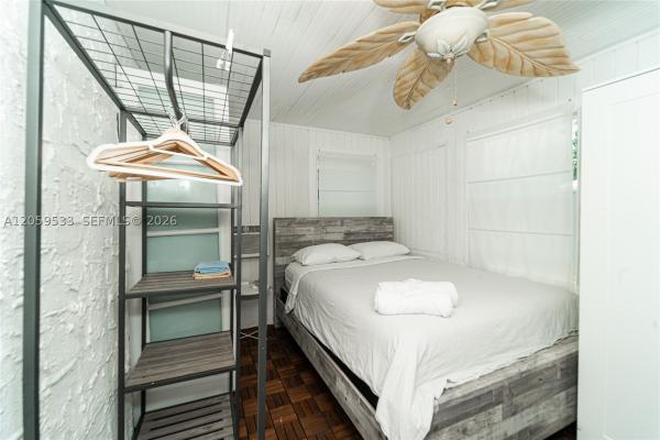 Atlantic Shores Dixie Highway, 626 NE 4th Ct, Hallandale Beach, Florida 33009, image 3