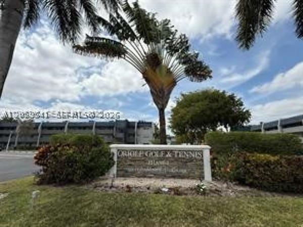 Oriole Golf & Tennis Club 1, 7797 Golf Circle Dr #102, Margate, Florida 33063, image 3
