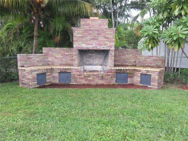 5801 SW 28th St, Unincorporated Dade County, Florida 33155, image 2