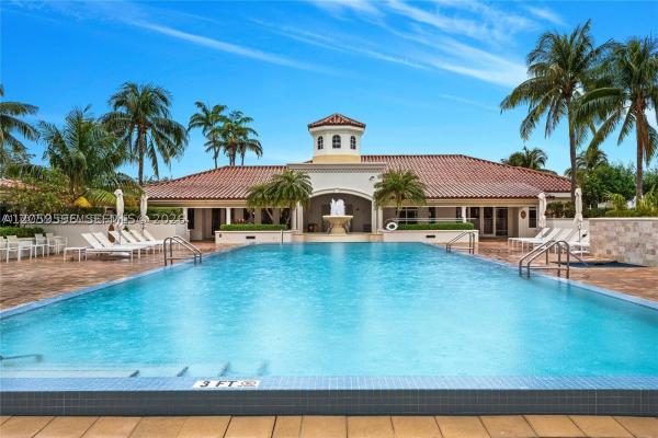 Turnberry Village South Tower, 19900 E Country Club Dr #310, Aventura, Florida 33180, image 2