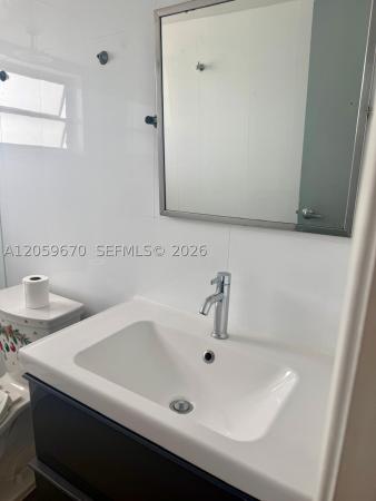 Christopher Plaza, 1736 SW 19th St #404, Miami, Florida 33145, image 3