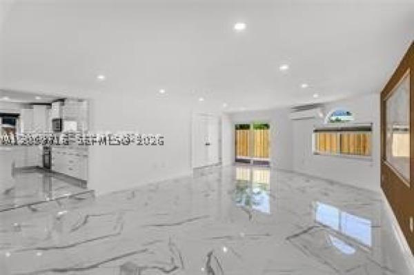 Imperial Point, 2185 Imperial Point Dr, Fort Lauderdale, Florida 33308, image 2