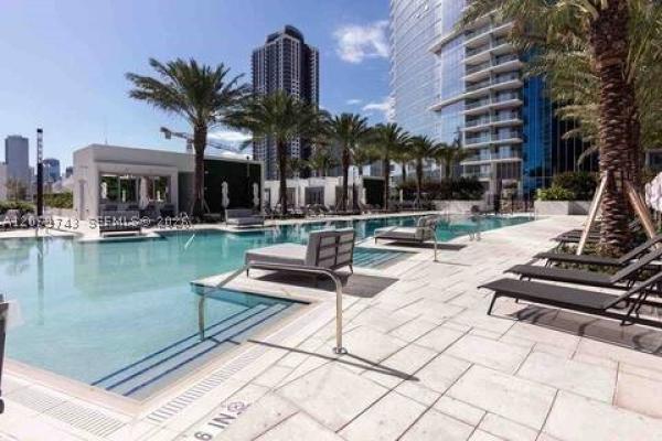 Paramount Miami Worldcenter, 851 NE 1st Ave #503, Miami, Florida 33132, image 3