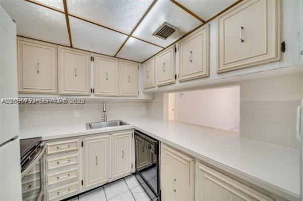 Town Square, 4848 NW 24th Ct #230, Lauderdale Lakes, Florida 33313, image 2