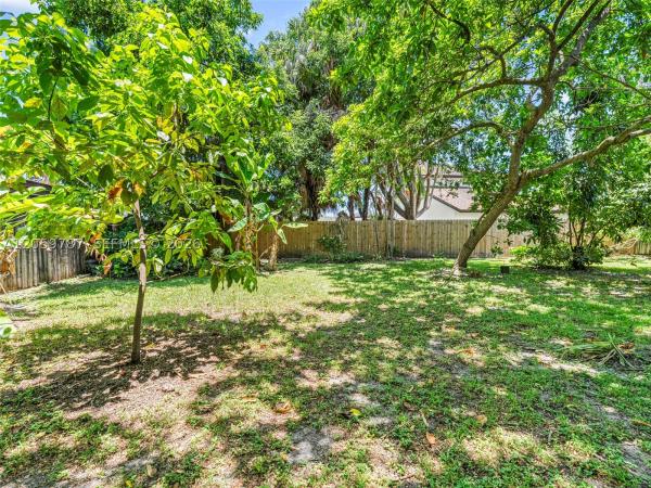 15491 SW 153rd St, Unincorporated Dade County, Florida 33187, image 2