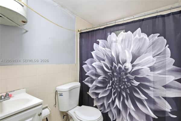 Sun Tan Village, 921 E 14th St, Hialeah, Florida 33010, image 3