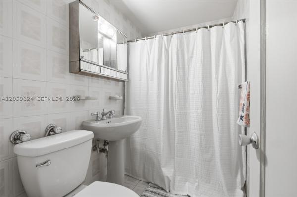 Sun Tan Village, 921 E 14th St, Hialeah, Florida 33010, image 1