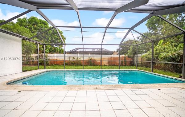 The Knolls, 3317 Garnet Rd, Miramar, Florida 33025, image 3