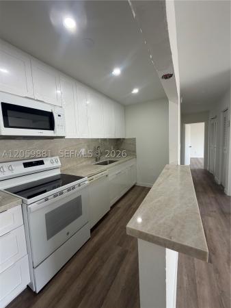 Doral Gardens, 4134 NW 79th Ave #2A, Doral, Florida 33166, image 2