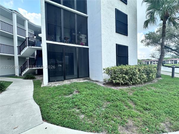 Lake Pointe, 212 Lake Pointe Dr #107, Oakland Park, Florida 33309, image 2