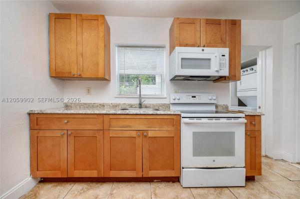 9050 NW 31st Ave #3, Unincorporated Dade County, Florida 33147, image 1