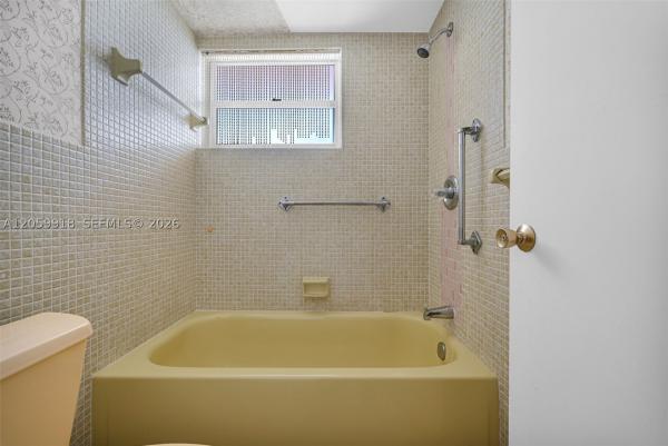 18555 NE 14th Ave #502, Unincorporated Dade County, Florida 33179, image 3