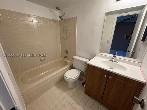 8822 SW 130th Ct #208, Unincorporated Dade County, Florida 33186, image 1