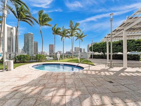 Blue On The Bay, 601 NE 36th St #2507, Miami, Florida 33137, image 1
