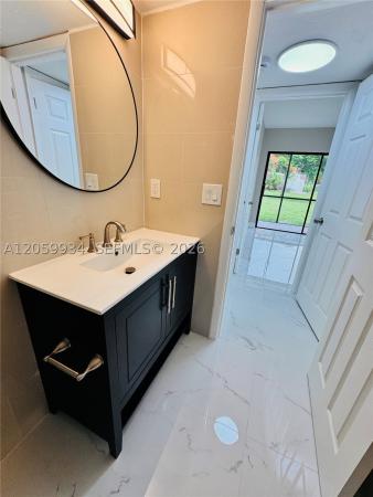 Sanctuary Pines In Boca Raton, 3939 NE 5th Ave #C106, Boca Raton, Florida 33431, image 2