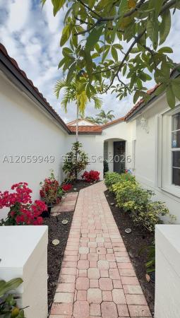 Misty Bay At Silver Lakes, 17225 NW 7th St, Pembroke Pines, Florida 33029, image 2