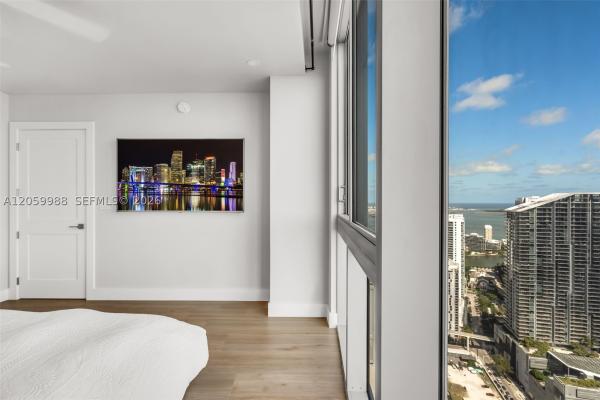 Mint At Riverfront, 92 SW 3rd St #5204, Miami, Florida 33130, image 2