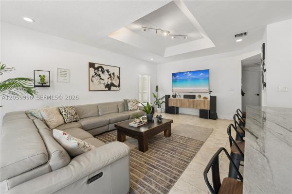 St Croix At Doral Isles, 10865 NW 73rd Ter, Doral, Florida 33178, image 2