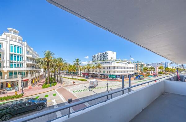 Royal Atlantic, 465 Ocean Dr #303, Miami Beach, Florida 33139, image 3