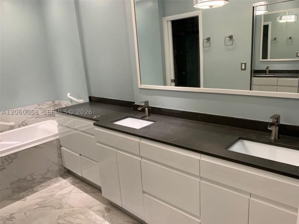 The Townhouses Of Emerald Hills, 305 Bonnie Brae Way #27, Hollywood, Florida 33021, image 3