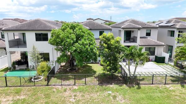 Vantage At Palm-Aire, 425 NW 33rd Ln, Pompano Beach, Florida 33069, image 3