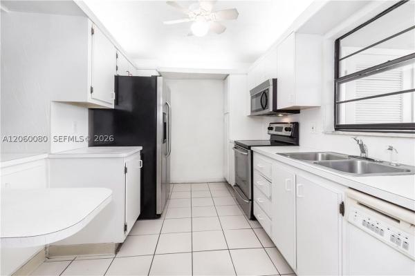 3992 N Pine Island Rd #2A, Sunrise, Florida 33351, image 3