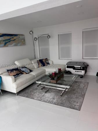 Rogers, 1870 NW 5th St #1, Miami, Florida 33125, image 1