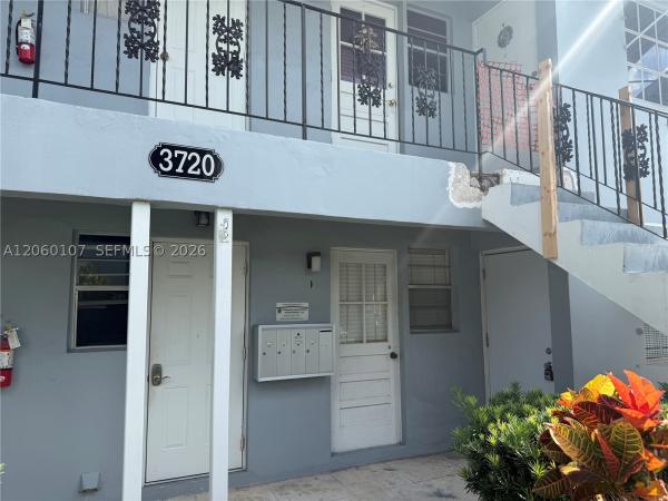 The Villas 1, 3720 Harrison St #1, Hollywood, Florida 33021, image 1
