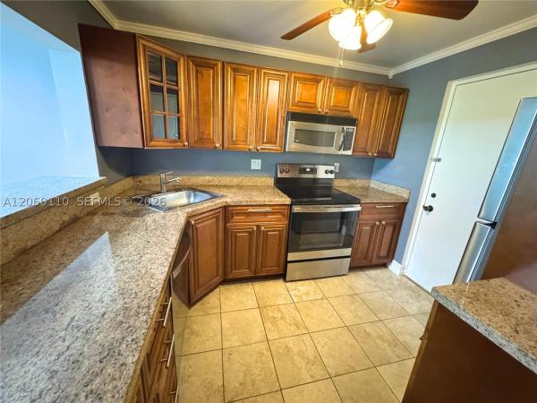 Cypress Bend, 2324 S Cypress Bend Dr #415, Pompano Beach, Florida 33069, image 3