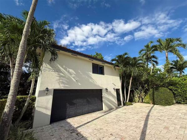 8881 SW 28th St, Unincorporated Dade County, Florida 33165, image 2
