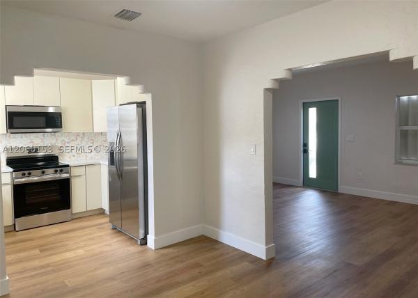 Auburndale, 3200 SW 2nd St, Miami, Florida 33135, image 3