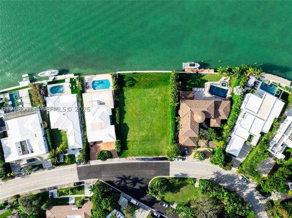 Bay Harbor Islands Residential, 10312 W Broadview Dr, Bay Harbor Islands, Florida 33154, image 1