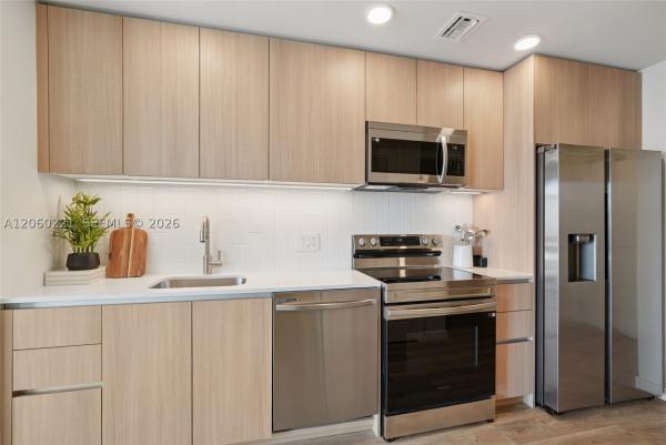 55 NW 29th St #DA, Miami, Florida 33127, image 3